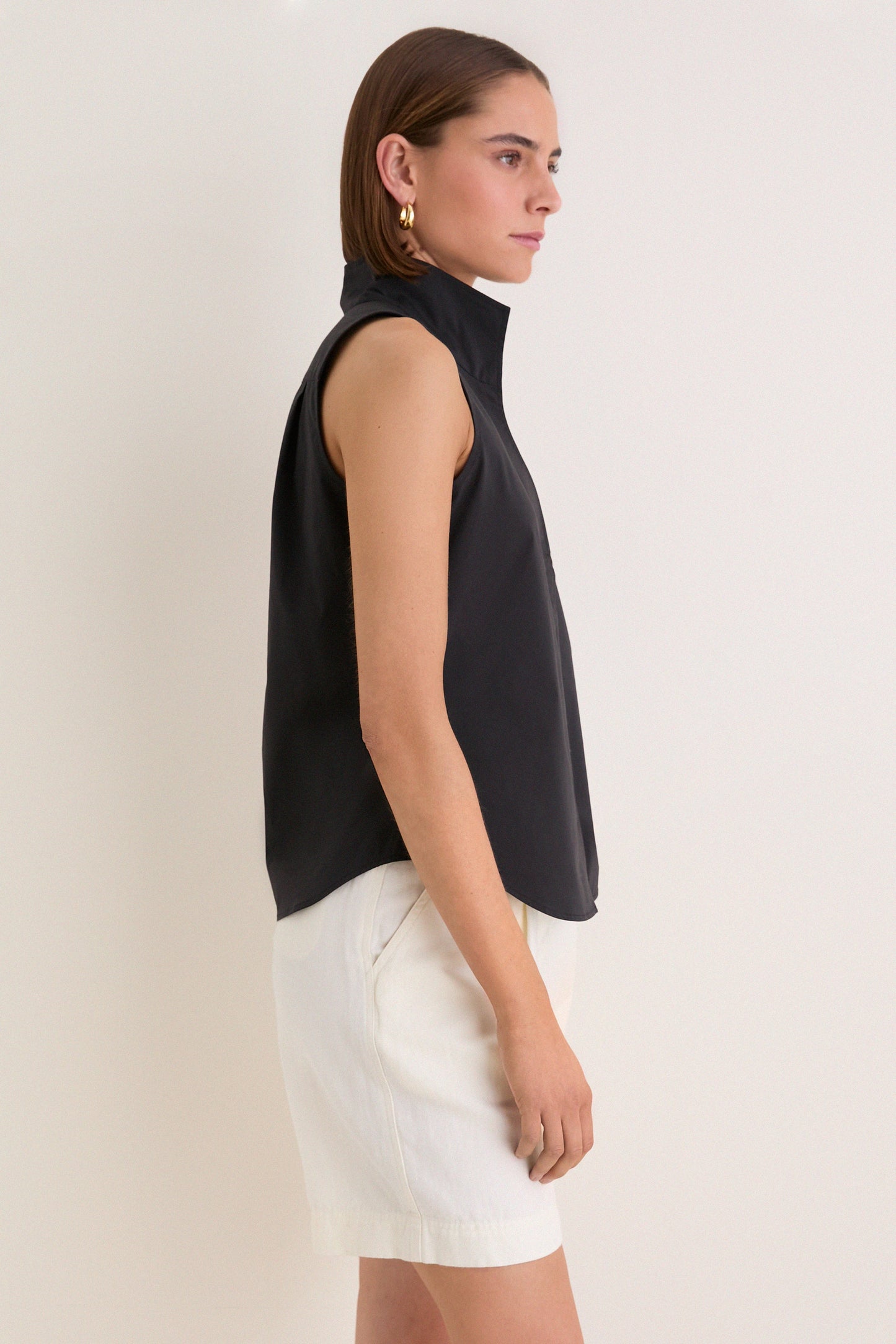 Black Sleeveless Bessette Button Down