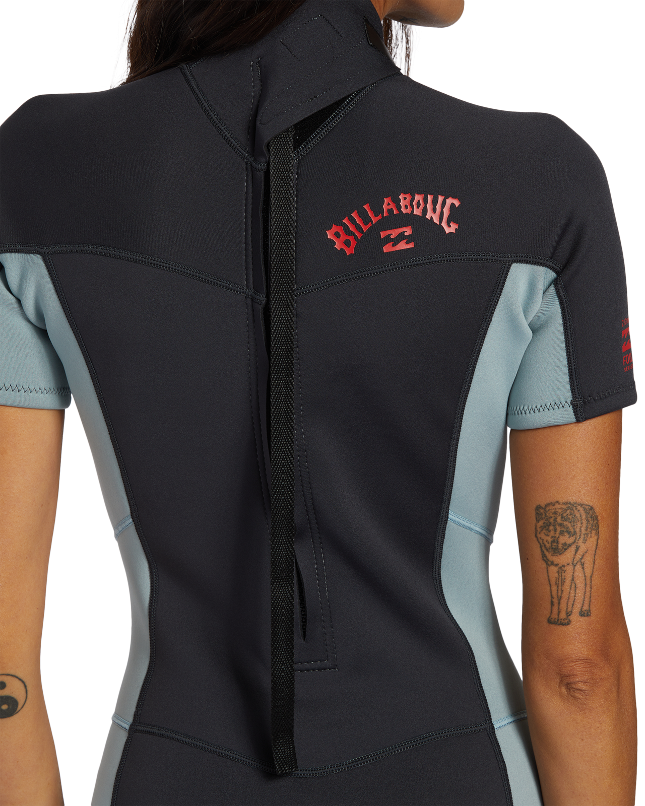 Billabong Womens 2mm Foil Short Sleeve Wetsuit