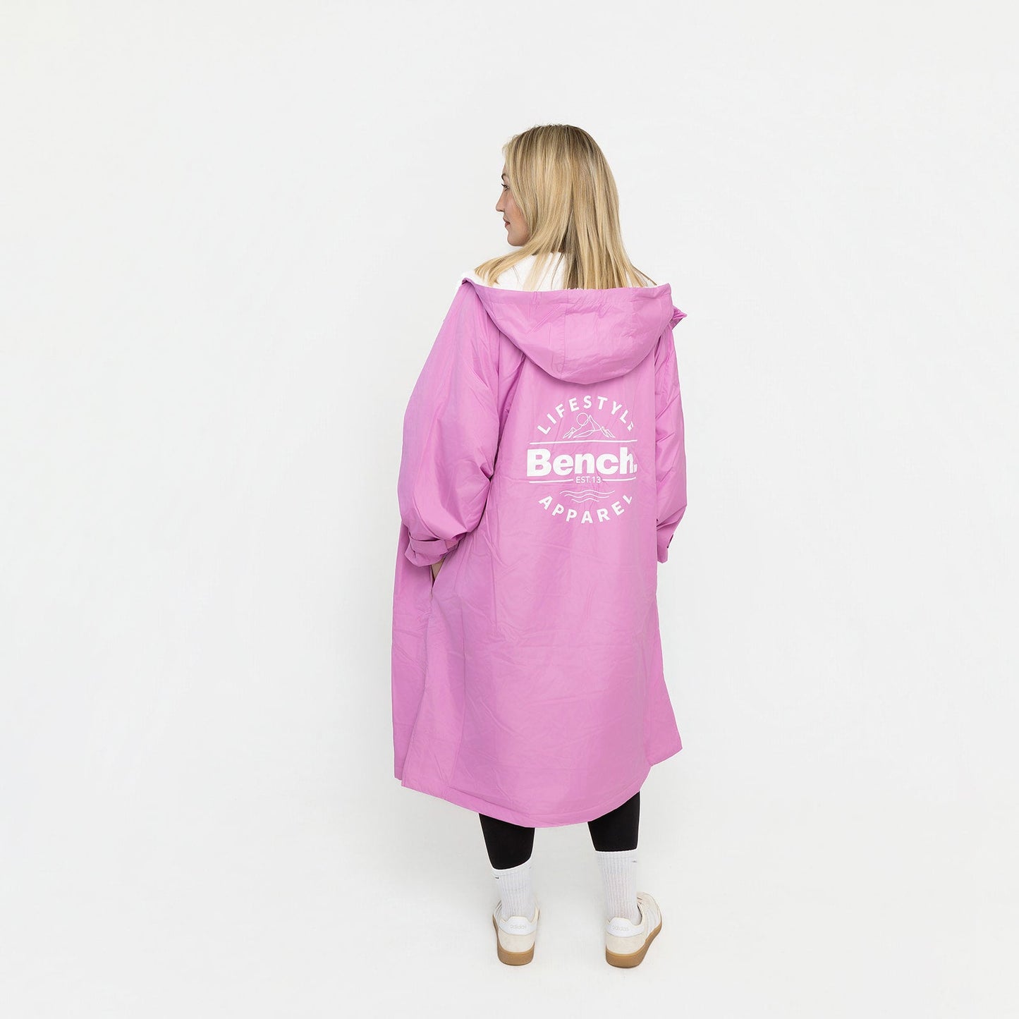 Bench Leacy Waterproof Changing Robe