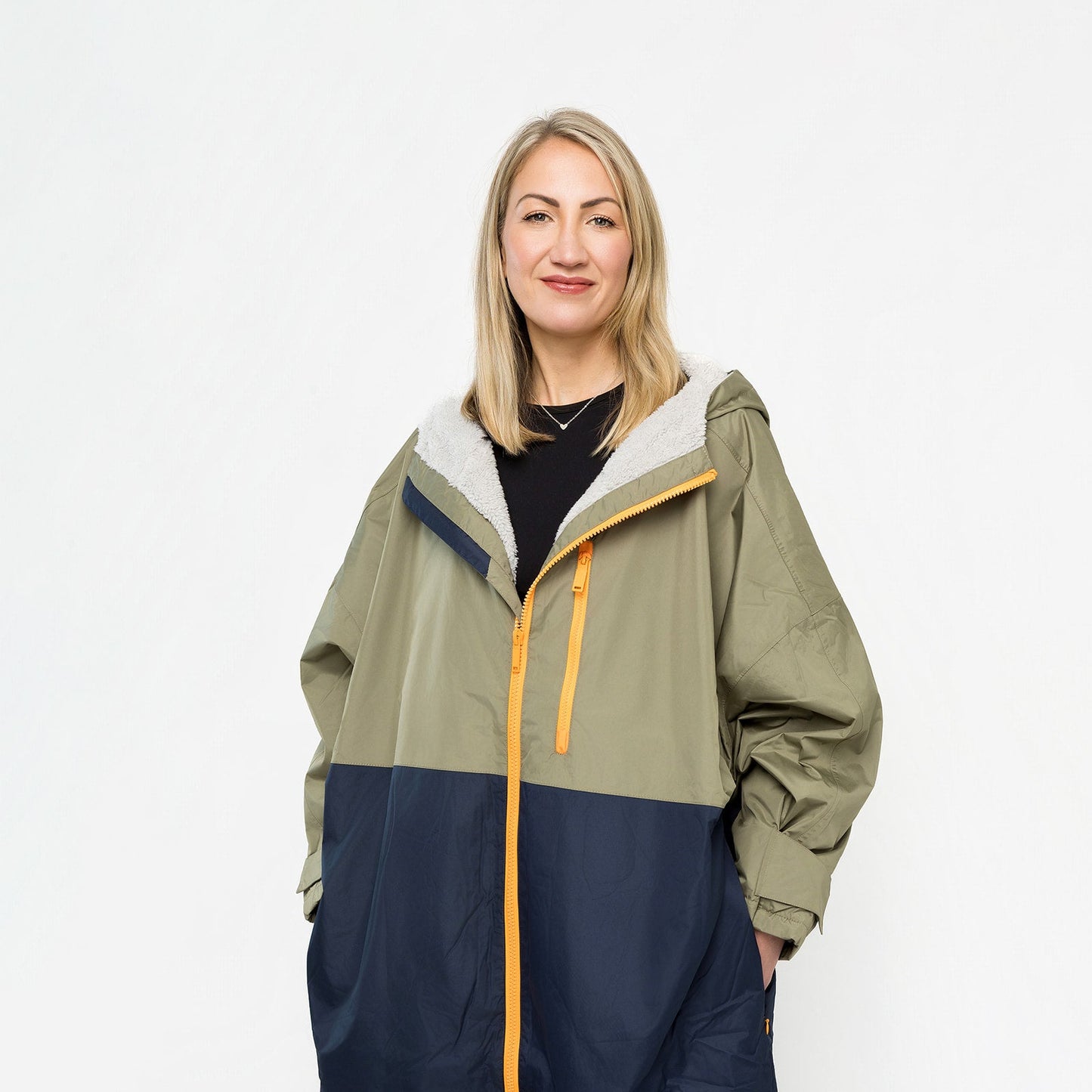 Bench Rira Waterproof Changing Robe